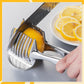 🍋🔪 Affettatrice da Cucina Creativa Ergonomica – Lega Alluminio + ABS, 8 Fessure, Proteggi-Dita, Gancio Appendibile – Per Limoni, Pomodori, Cipolle & Frutta – 2 Versioni ✨